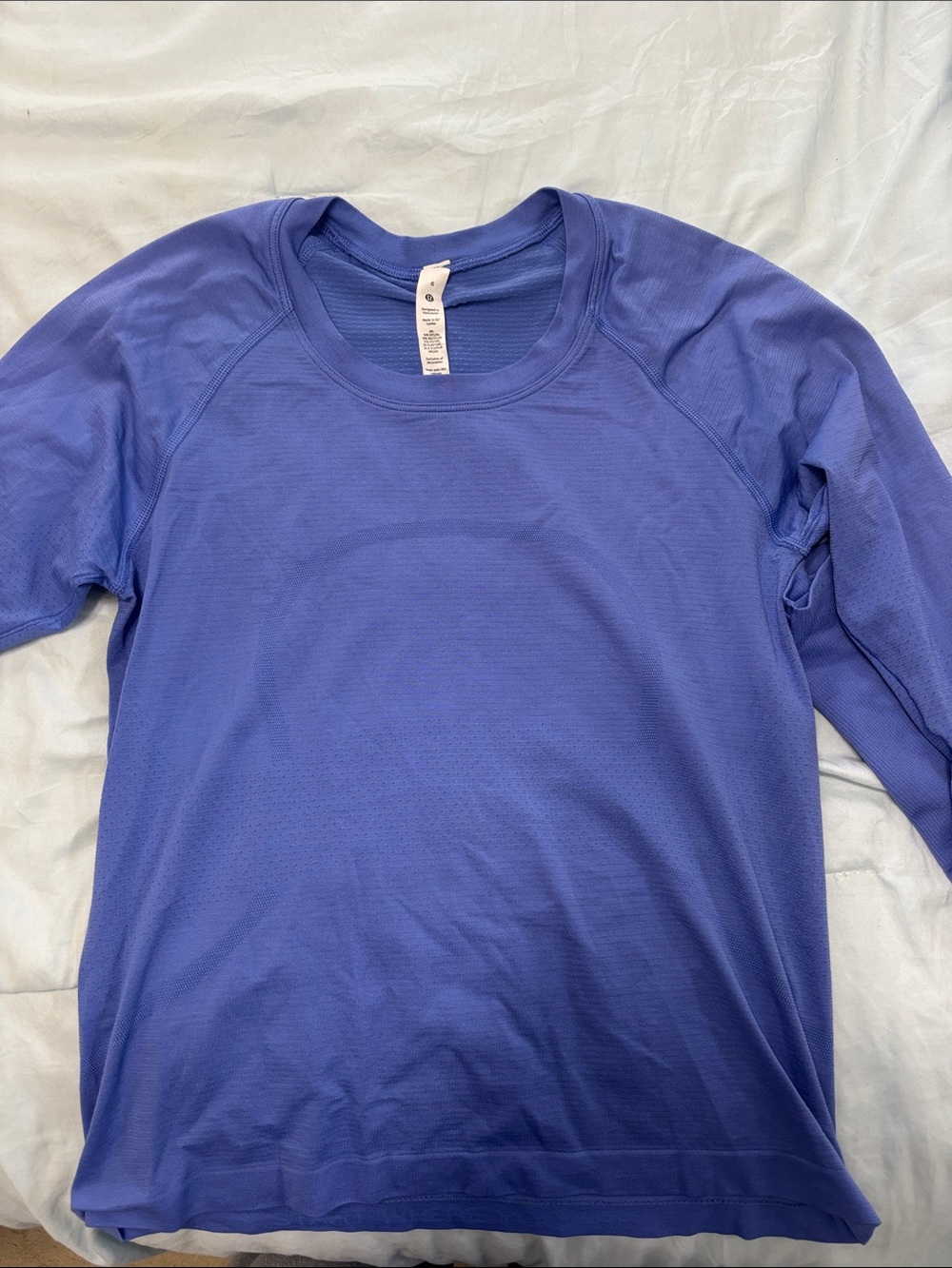 Swiftly Tech Long-Sleeve Shirt 2.0
Waist Length- Periwinkle Color